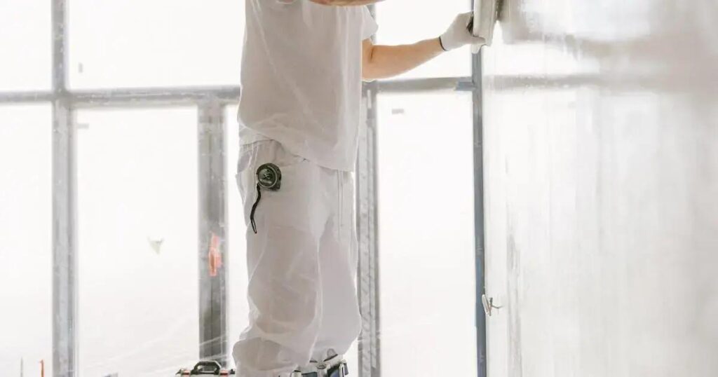 Gesseiro para forro de gesso: vantagens e tipos de instalação